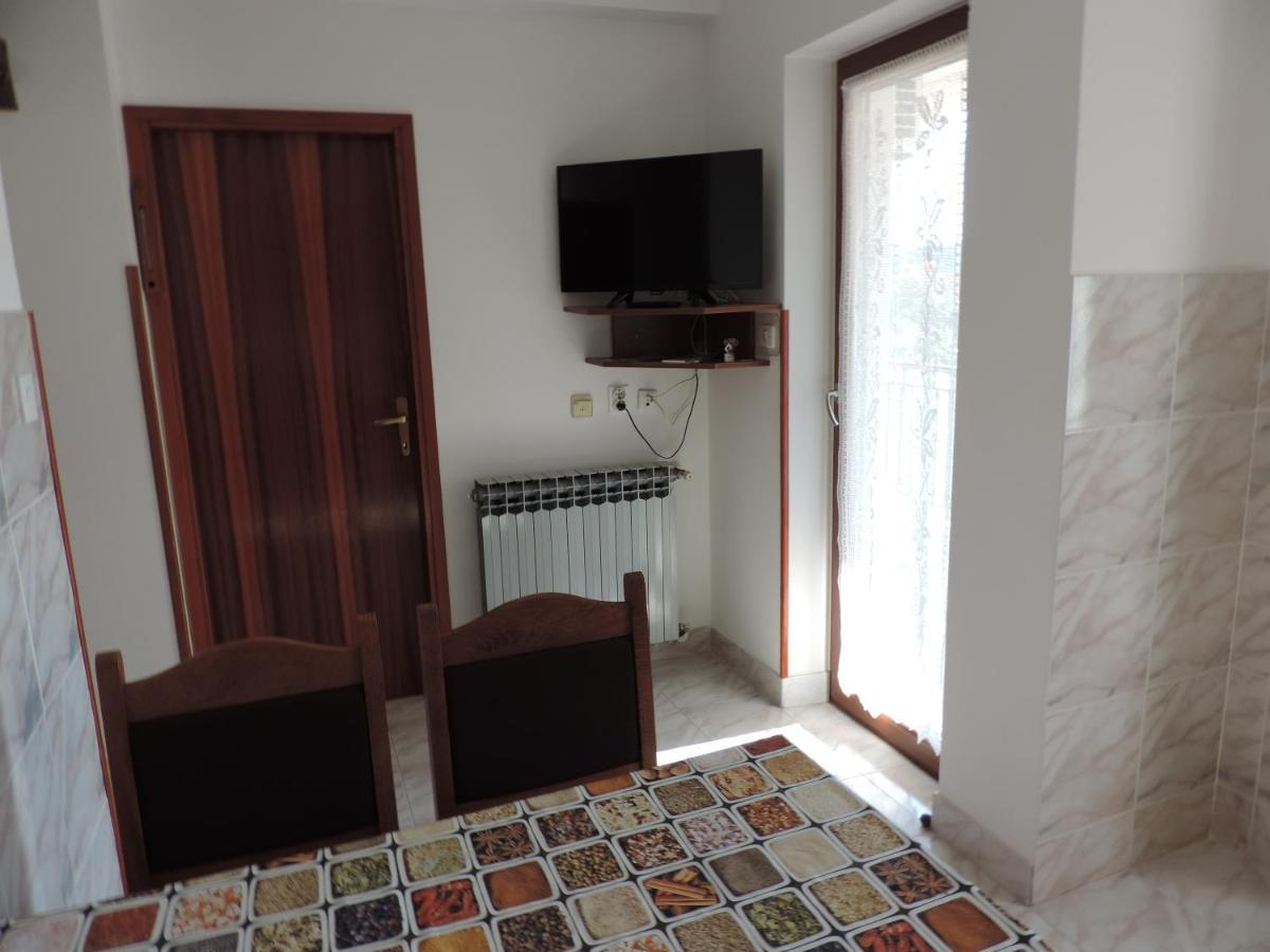 Apartmani Antica Црес Экстерьер фото